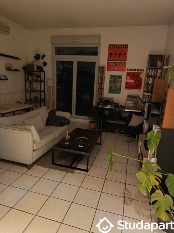 Chambre - 12 m² - 1 pièce