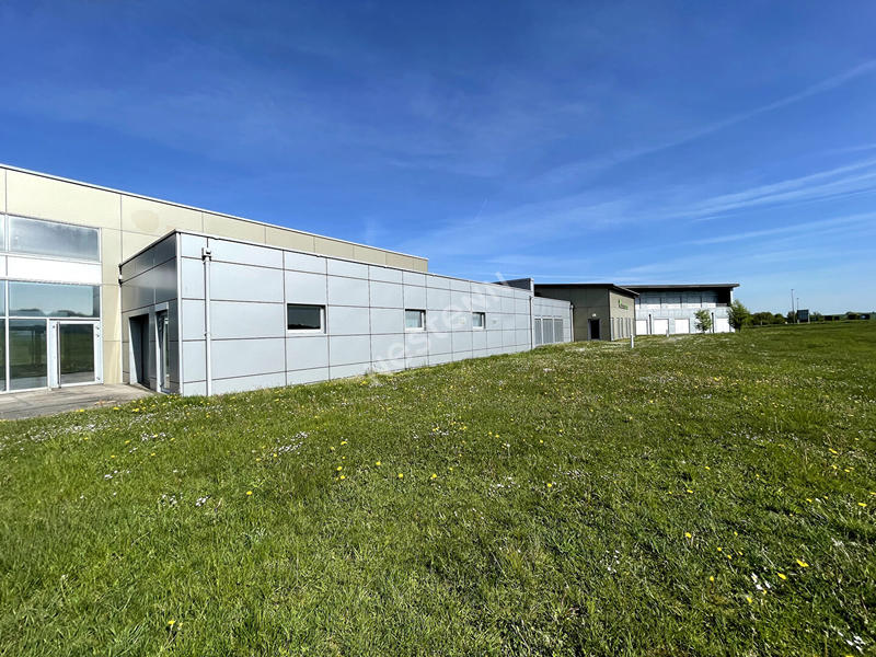 Local d'activité / Entrepôt - 476 m²