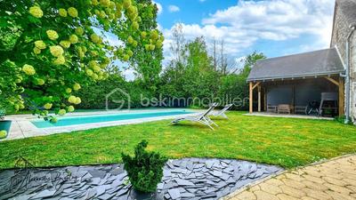 Maison en pierre - 247 m² - 8 pièces