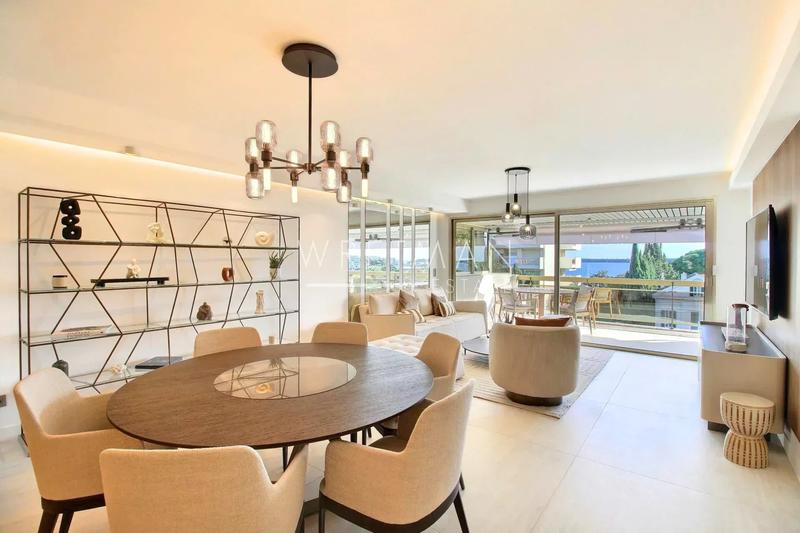 Appartement - 100 m² - 4 pièces