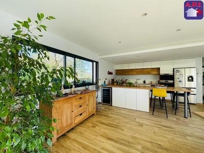 Maison contemporaine - 180 m² - 4 pièces