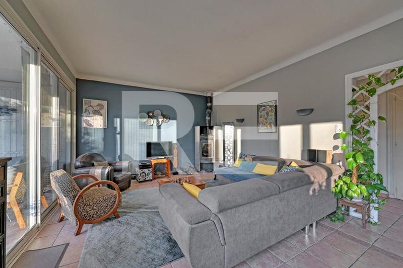 Maison - 144 m² - 5 pièces