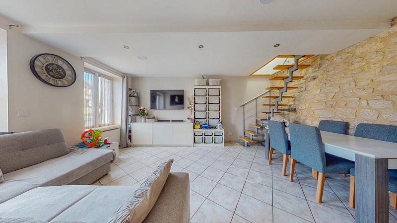 Maison - 85 m² - 4 pièces