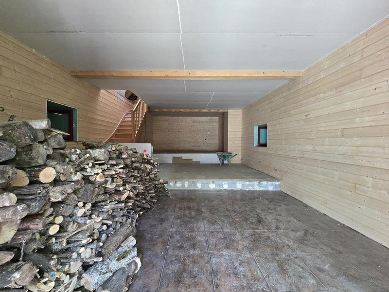 Maison - 223 m² - 8 pièces