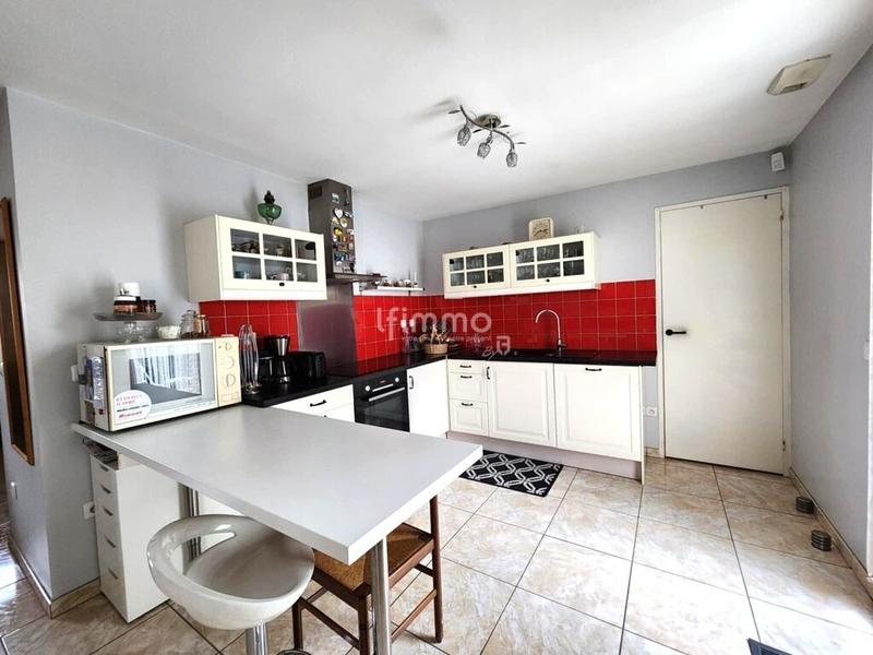 Maison - 95 m² - 5 pièces