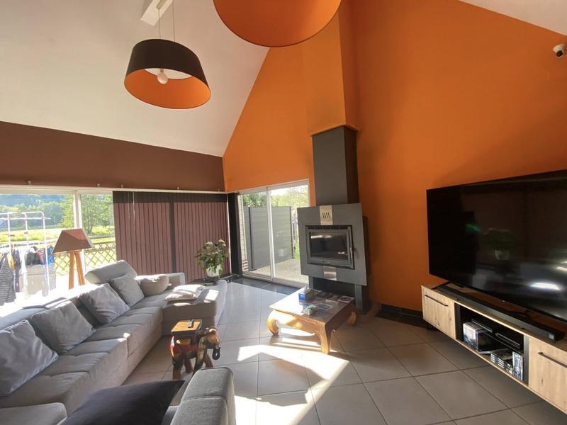 Maison - 213 m² - 8 pièces