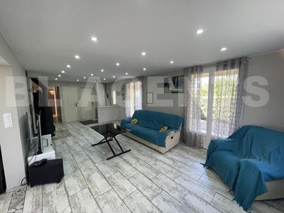 Villa - 157 m² - 8 pièces