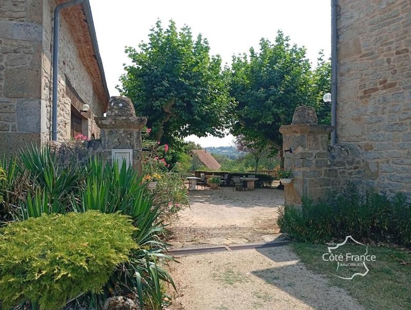 Maison chambre d'hôtes - 371 m² - 14 pièces