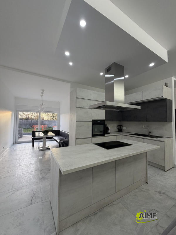 Maison - 112 m² - 5 pièces