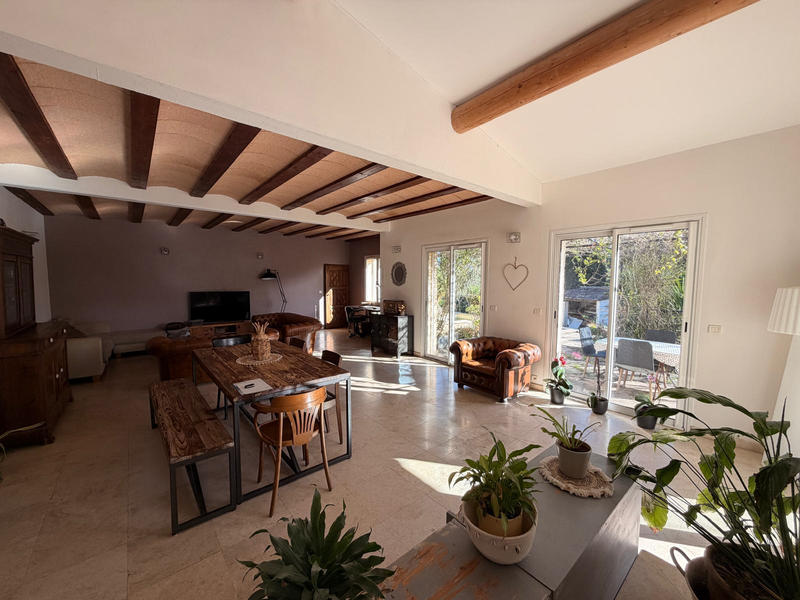 Villa - 182 m² - 5 pièces