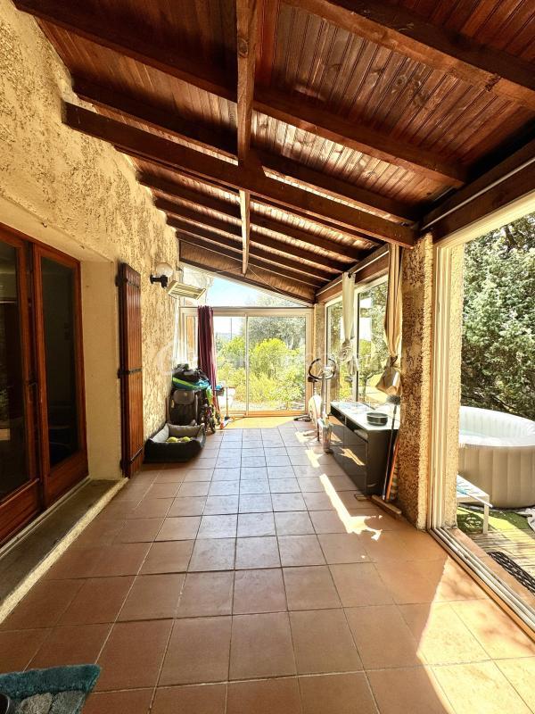 Maison traditionnelle - 93 m² - 4 pièces