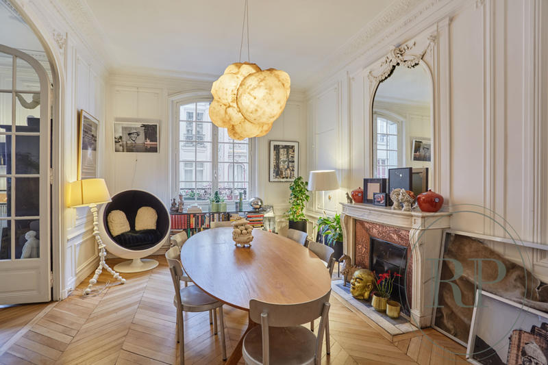 Appartement - 184 m² - 7 pièces