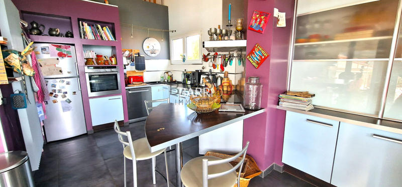 Villa - 232 m² - 11 pièces