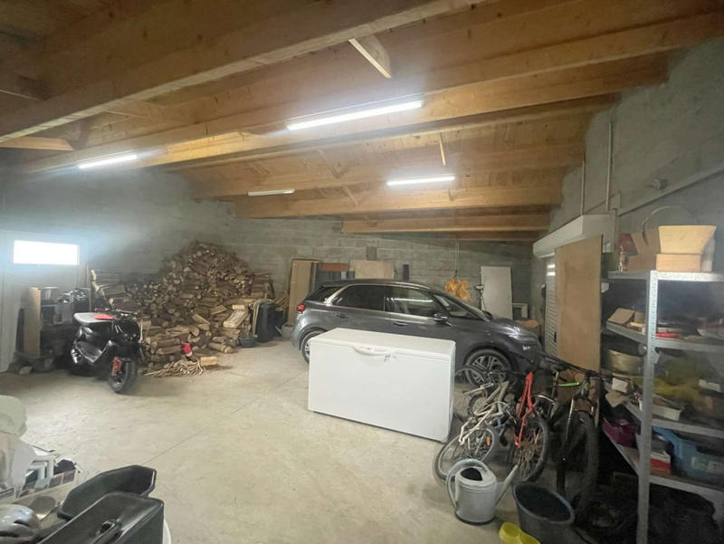 Maison - 280 m² - 10 pièces