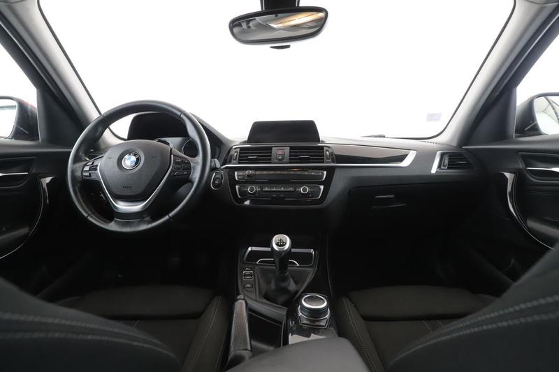 Bmw Série 1 114d Business Design 5p 95 ch