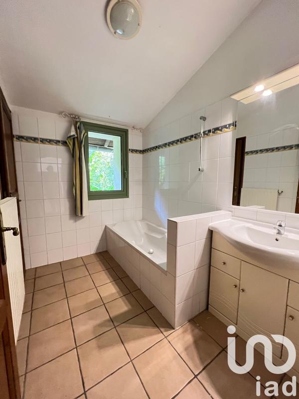 Maison - 386 m² - 14 pièces