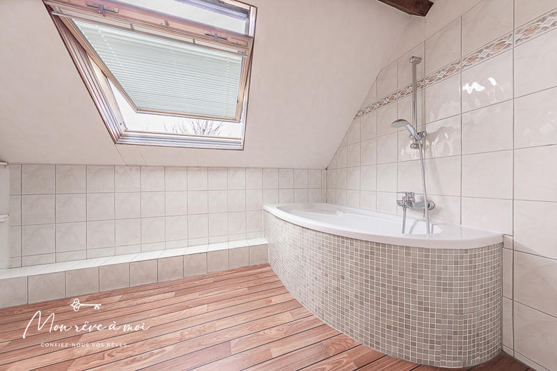 Maison - 102 m² - 6 pièces