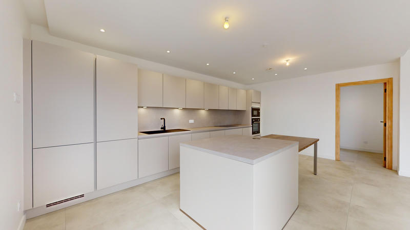 Maison - 201 m² - 5 pièces