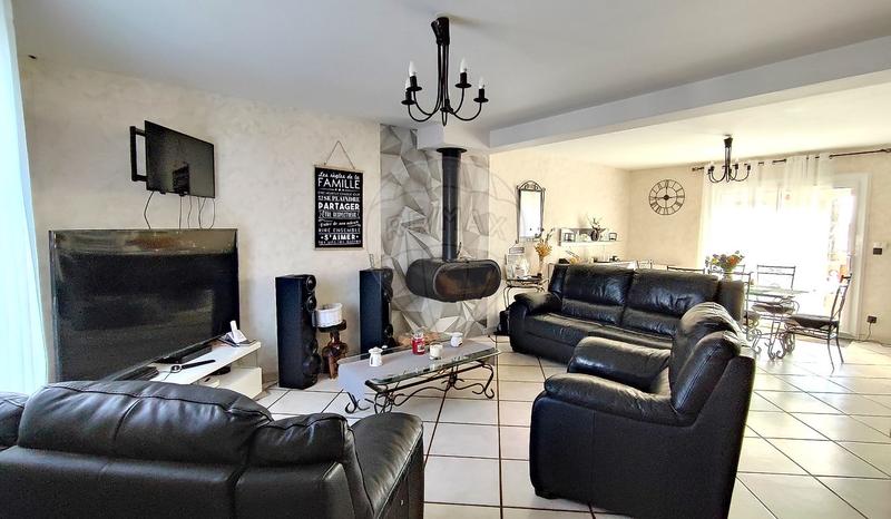 Maison - 165 m² - 8 pièces