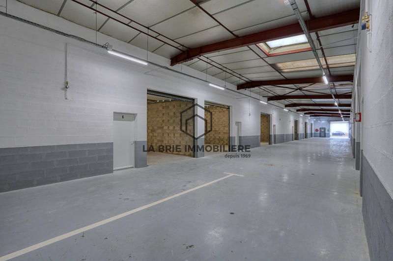 Local d'activité / Entrepôt - 44 m² - 1 pièce