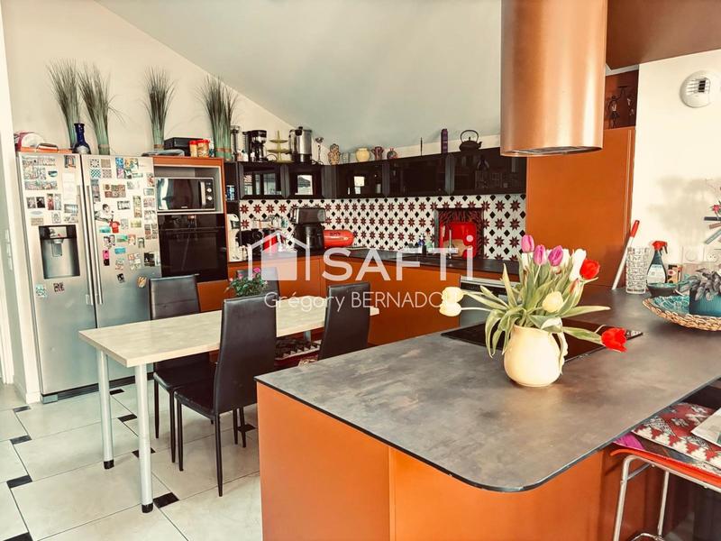 Appartement - 163 m² - 5 pièces