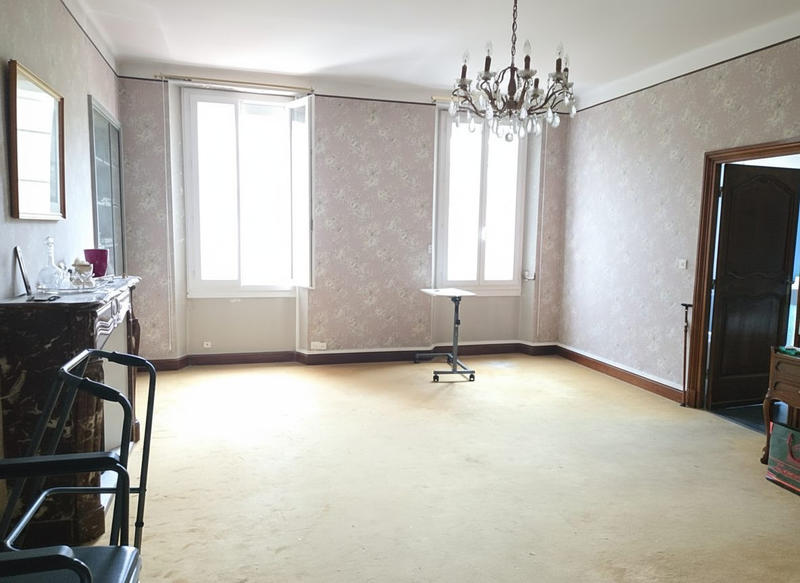 Maison ancienne - 388 m² - 12 pièces