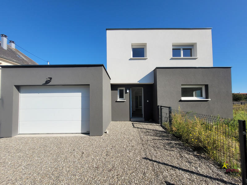 Maison - 97 m² - 5 pièces