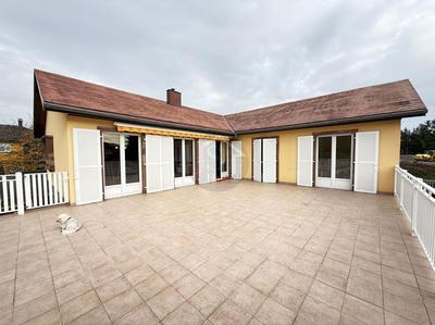 Maison - 167 m² - 6 pièces