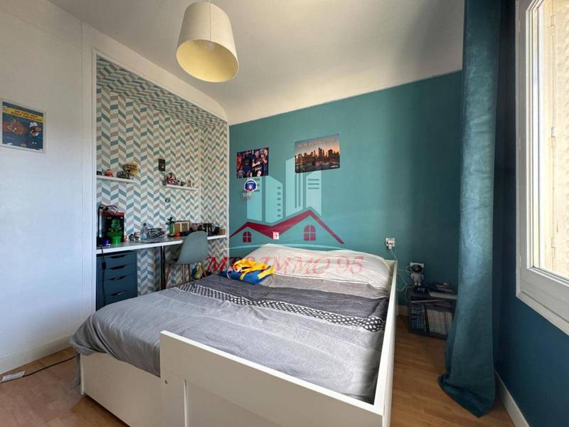 Propriété - 179 m² - 6 pièces