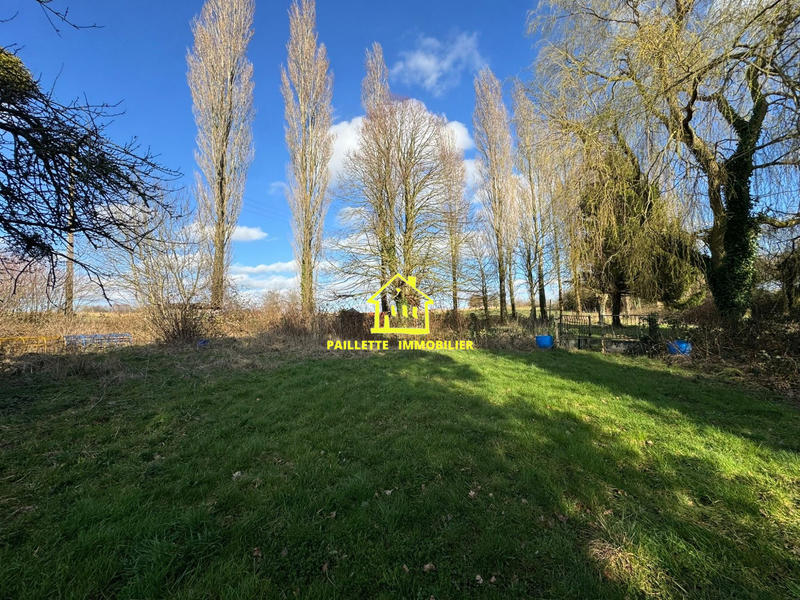 Terrain de loisirs - 1 800 m²