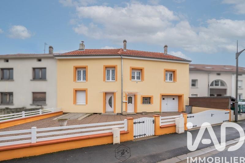 Maison de village - 186 m² - 9 pièces