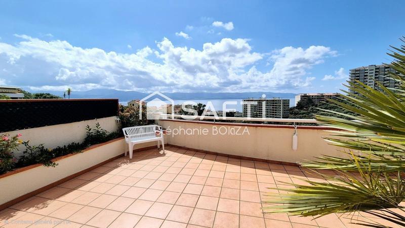 Appartement - 100 m² - 3 pièces