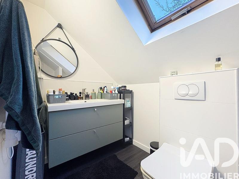 Maison - 180 m² - 9 pièces