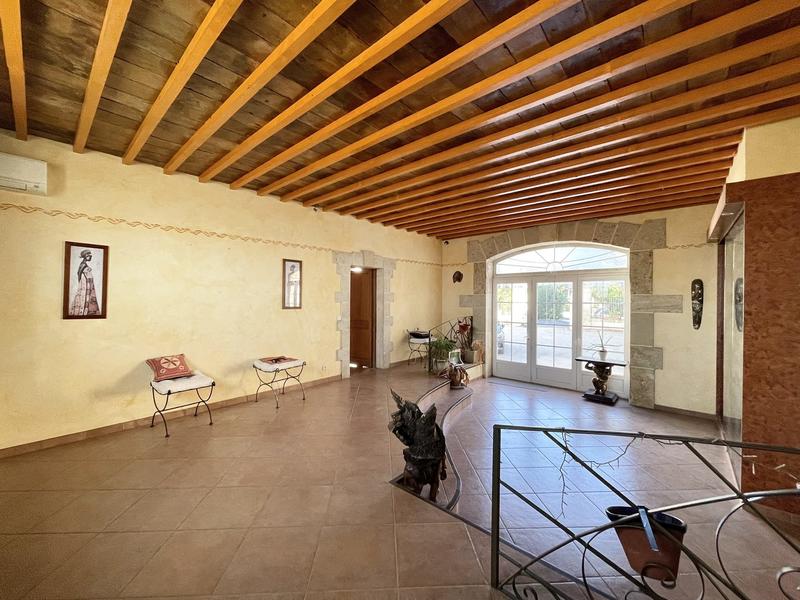 Bastide - 379 m² - 9 pièces