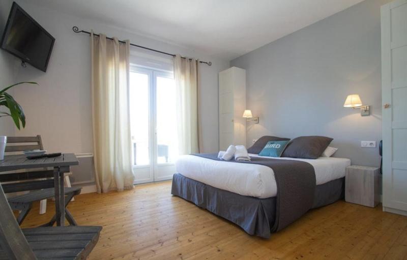 Local d'activités - 1 140 m²