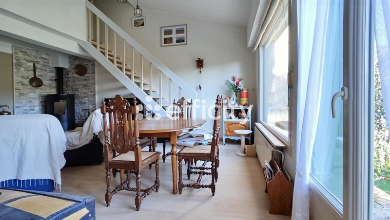 Maison - 96 m² - 4 pièces