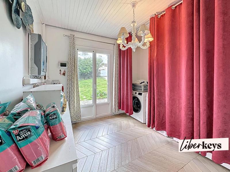 Maison - 180 m² - 6 pièces