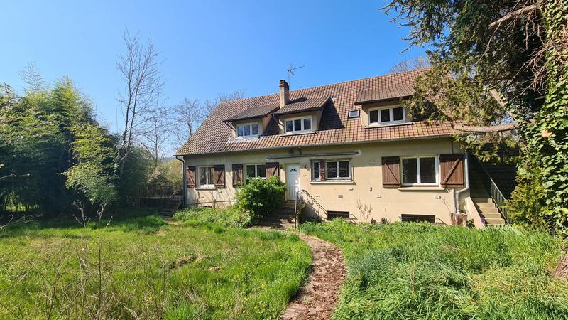 Maison - 285 m² - 13 pièces