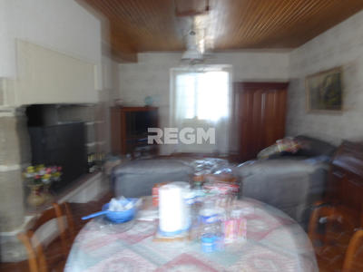 Maison de village - 80 m² - 4 pièces