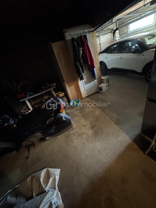 Maison traditionnelle - 87 m² - 5 pièces