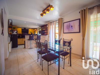 Maison - 138 m² - 10 pièces