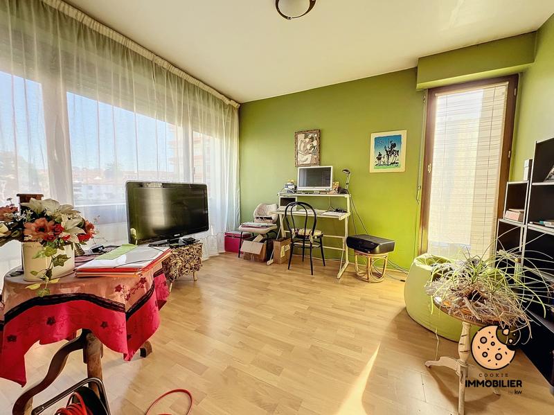 Appartement - 80 m² - 4 pièces