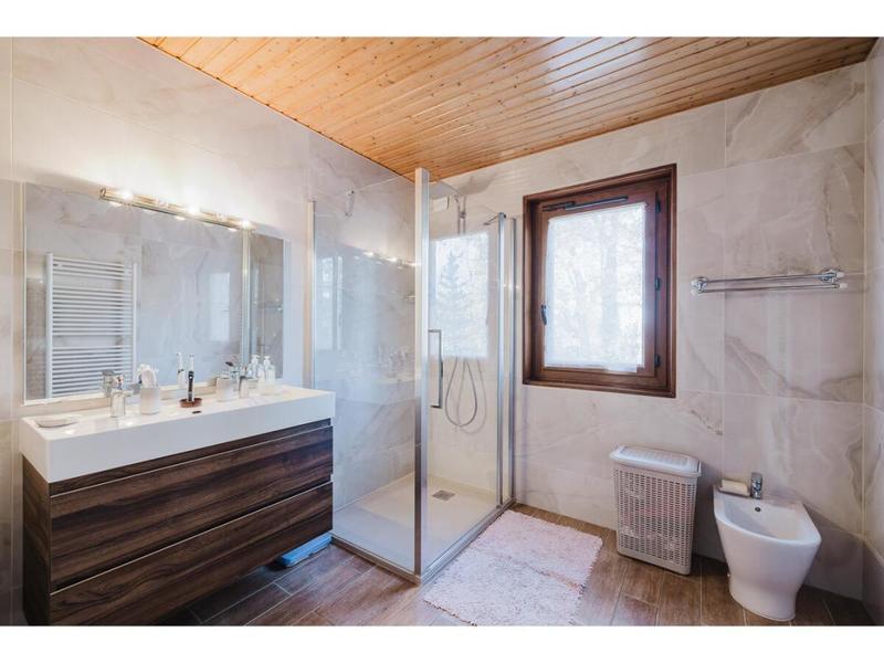 Maison - 142 m² - 7 pièces