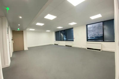 Bureau - 233 m²