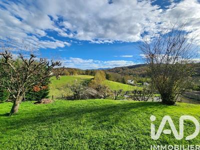 Maison - 146 m² - 8 pièces