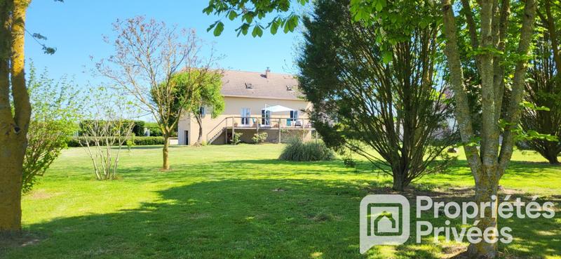 Maison - 150 m² - 8 pièces