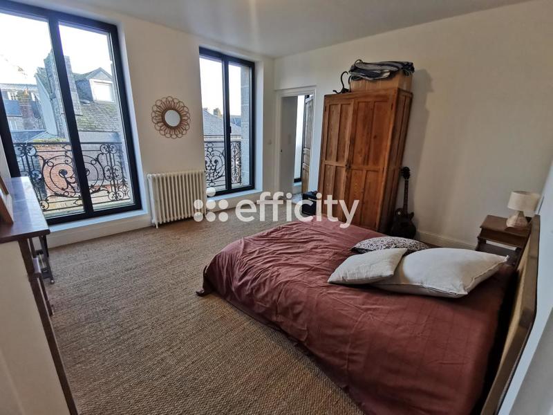 Maison bourgeoise - 140 m² - 6 pièces