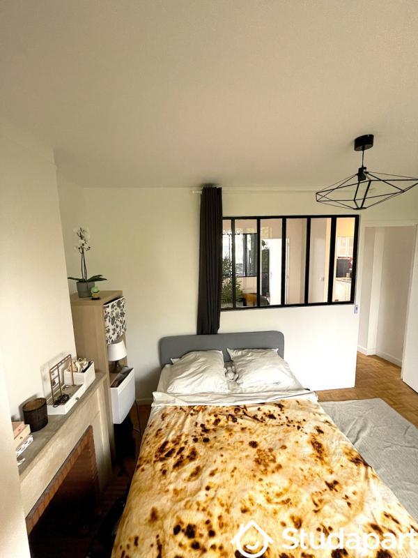 Chambre - 13 m² - 1 pièce