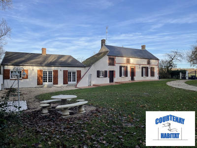 Maison - 230 m² - 6 pièces