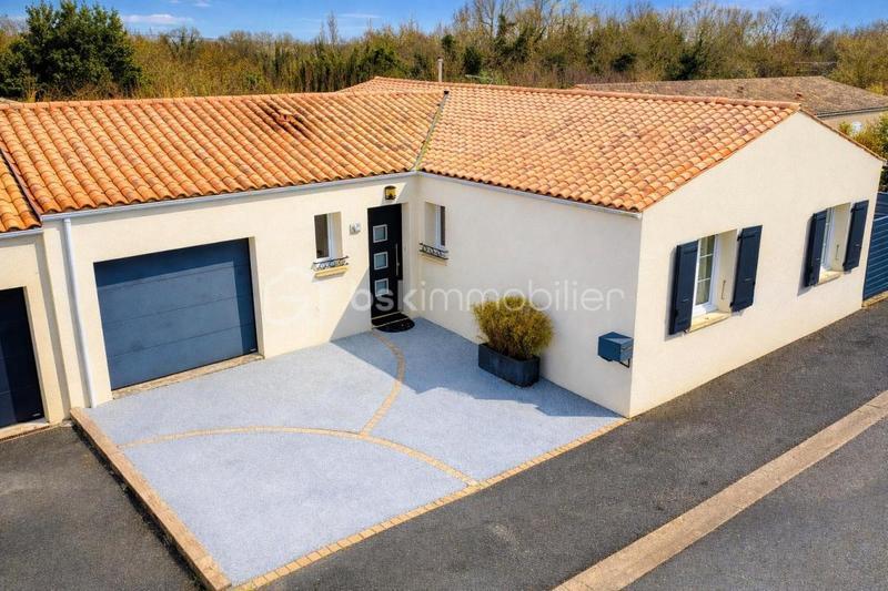 Maison traditionnelle - 97 m² - 4 pièces